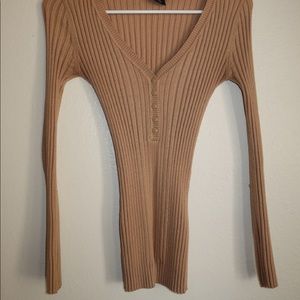 STRETCHY BEIGE LONG SLEEVE